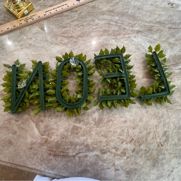 Vintage Christmas Noel letters. With tiny bulbs - Picture 4 of 6